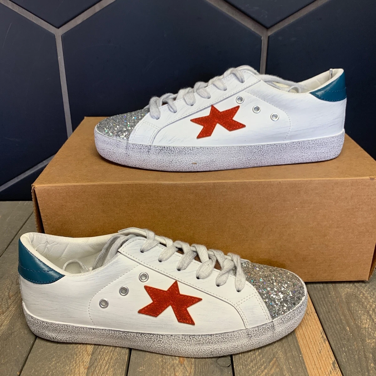 Sneakers with stars on them clearance