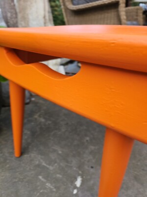 Vintage Retro Mid Century Modern ORANGE wood Accent End Table 23.5