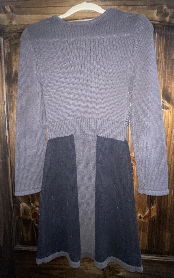 Vestido Suéter Style & Co PS, dos Tonos, Negro/Gris. Top es similar a la piel Foto 2 de 4