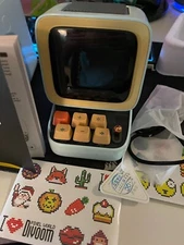 Divoom Ditoo-Plus App Control Pixel Art Bluetooth Portable Speaker Retro  NWOB