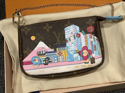 Louis Vuitton 2022 Holiday Animation Mini Pochette Japan