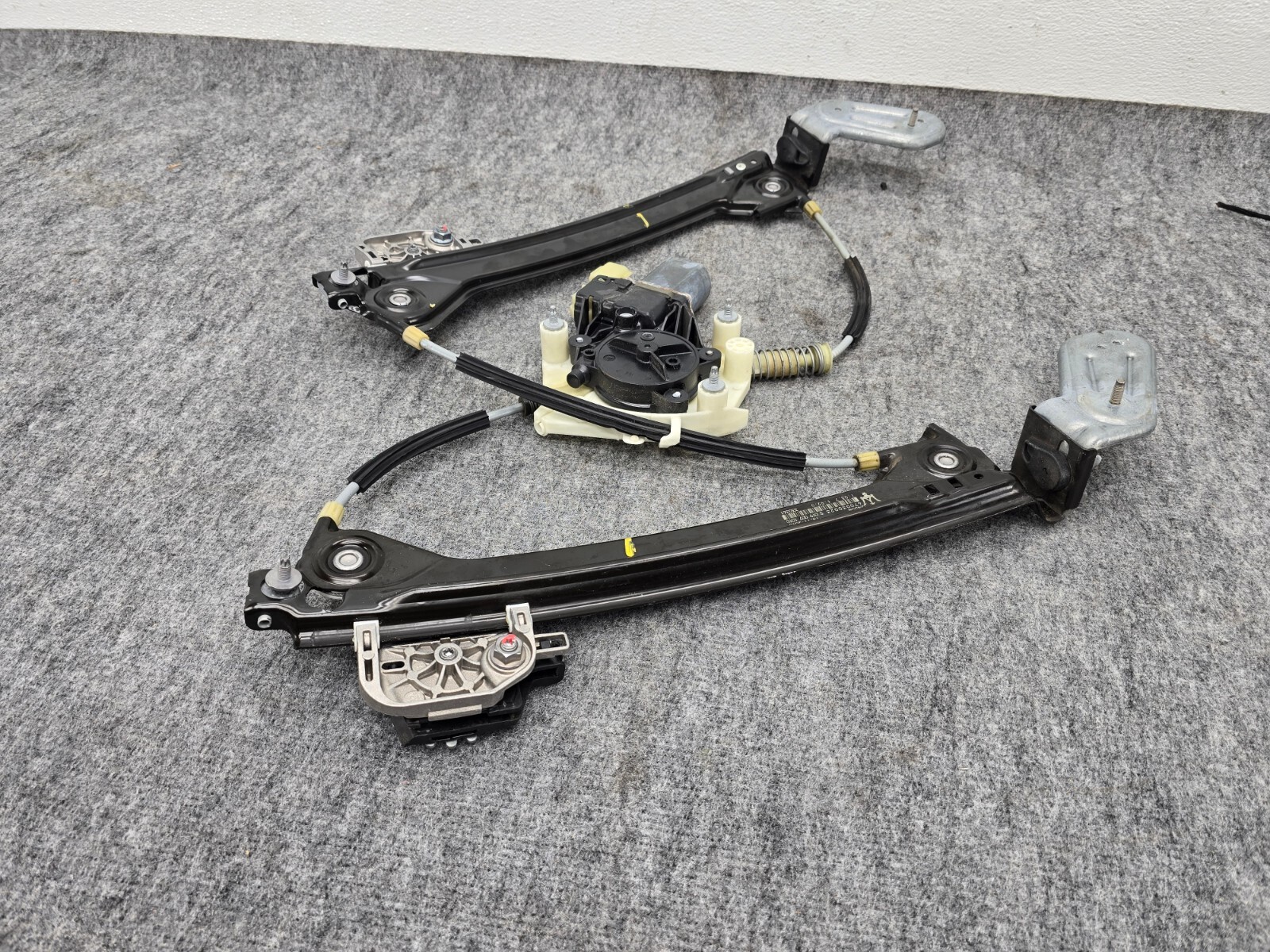 LEFT REAR DOOR WINDOW REGULATOR ASSEMBLY OEM 40K 14-19 MASERATI GHIBLI S