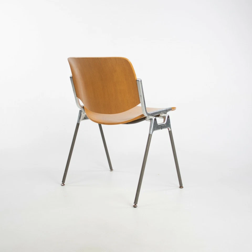 1965 Giancarlo Piretti для Castelli DSC 106 Stacking Обеденные / Боковые Стулья Бук - Изображение 2 из 4