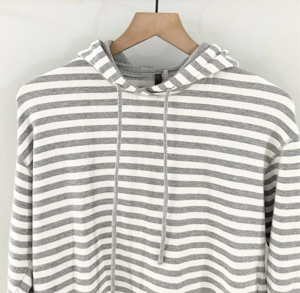 Pullover con capucha Vimmia gris a rayas talla pequeña Foto 4 de 4