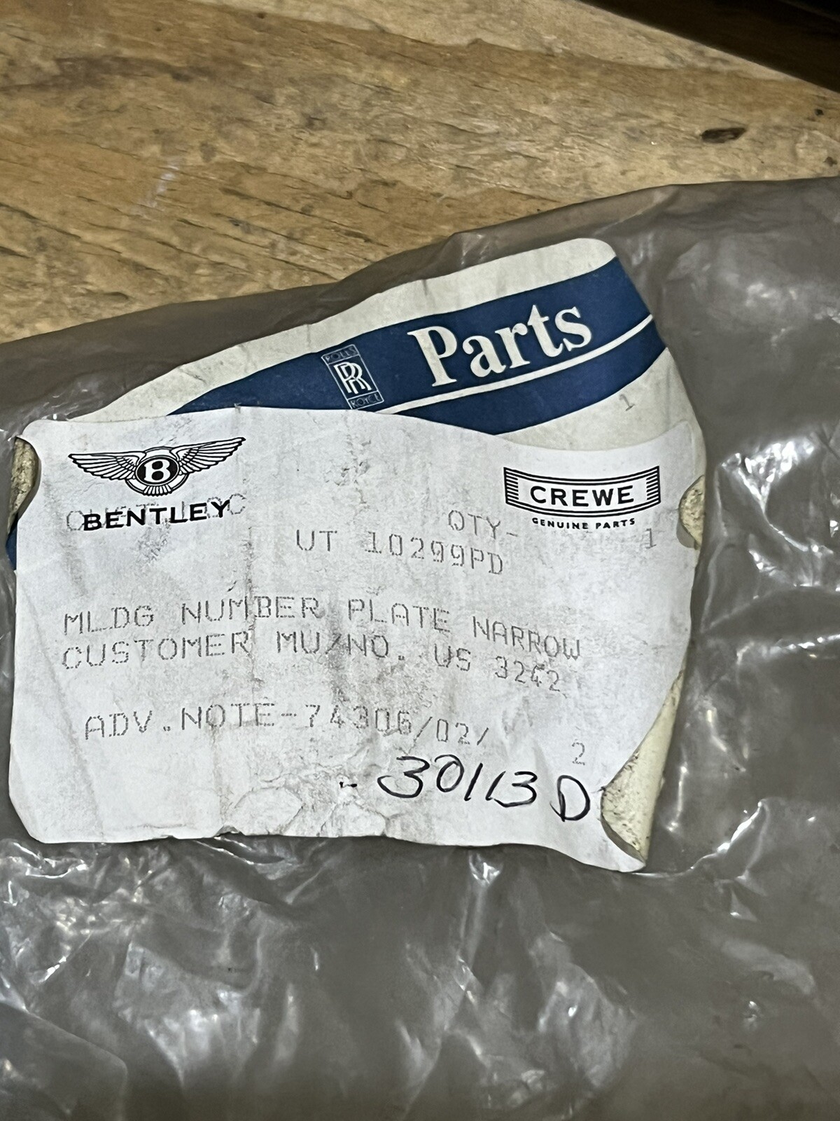 Genuine OEM 1966-99 Bentley Rolls-Royce Moulding Number Plate Narrow - UT10299pd