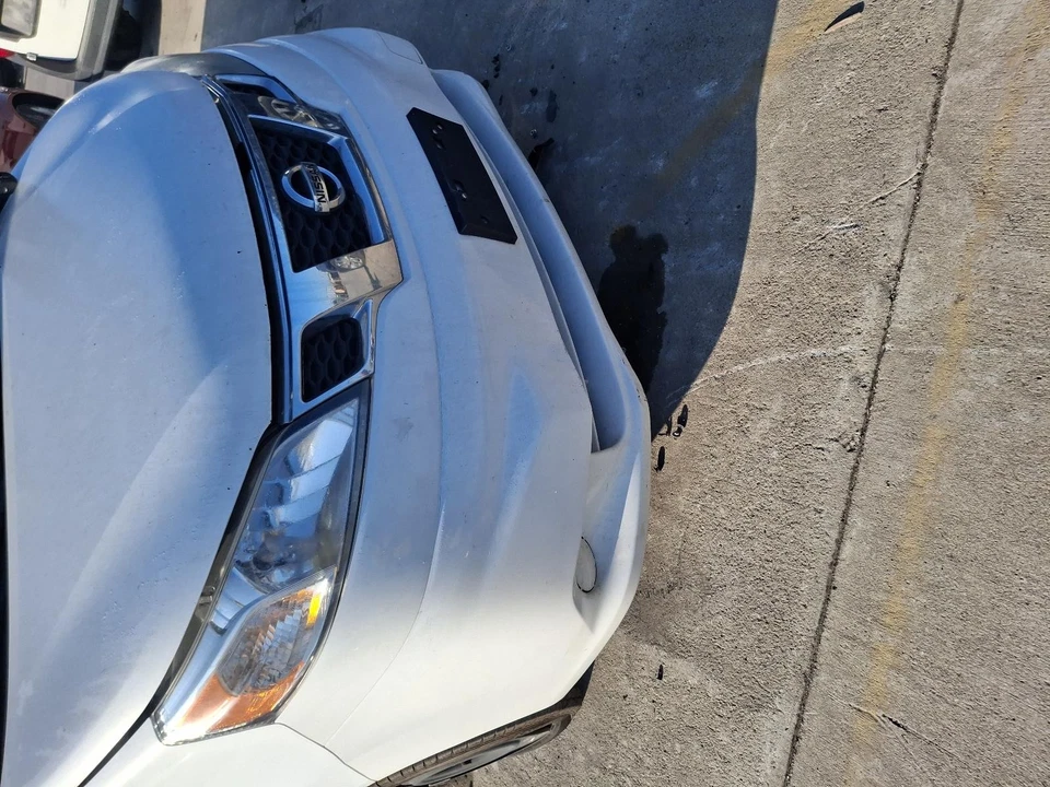 Used Front Grille fits: 2014 Nissan Nv200 Cargo Van upper chrome Front Grade A Foto 2 de 4