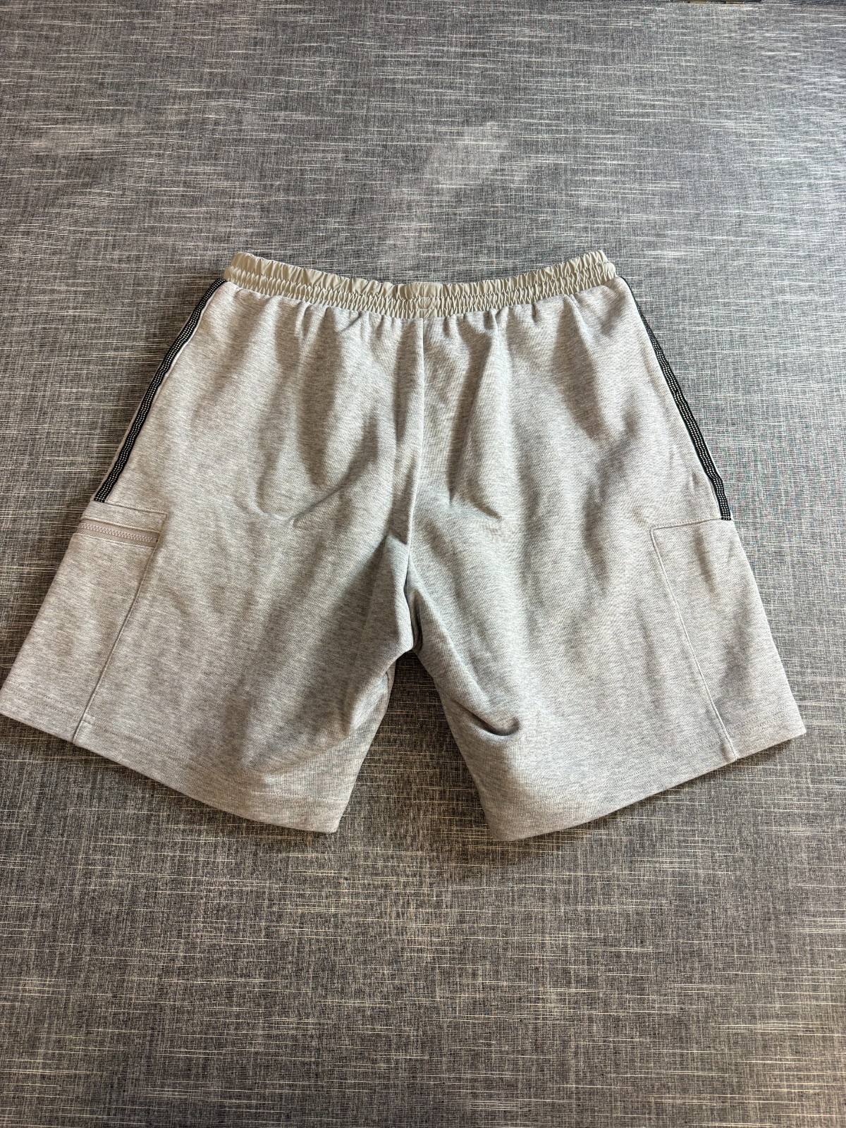 Adidas Athletic Cargo Shorts Men's Medium Heather Grey Drawstrings Comfort image 5