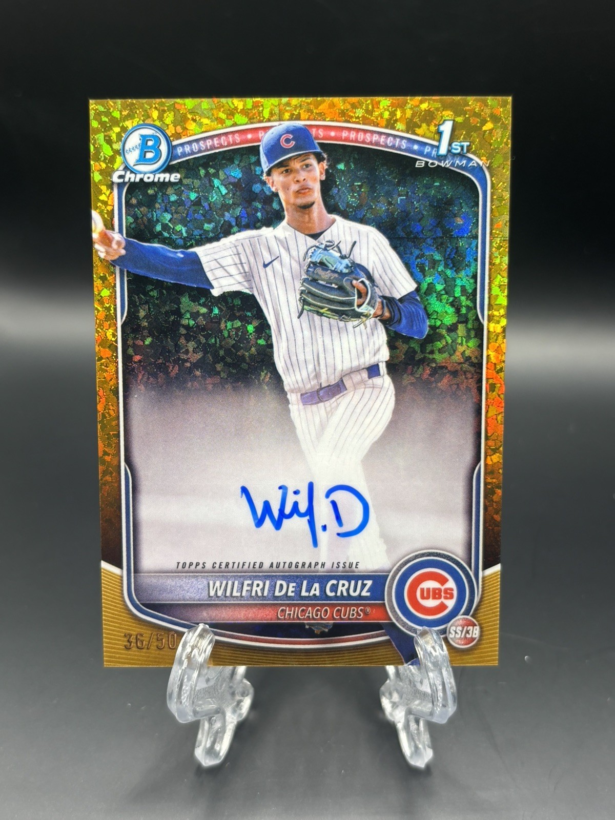 2025 Bowman Chrome Wilfri De La Cruz Auto Gold Mini Diamonds Refractor 1st #/50