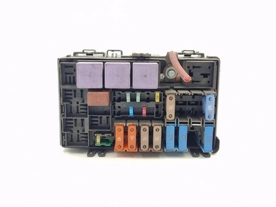 8200847681 sicherungskasten RENAULT ESPACE 4A SERIE (11/02>04/06) 2.2 16V