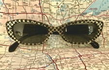 Vintage ArtCraft Sunglasses Cat Eye Holiday 310 USA Black Dots on Gold
