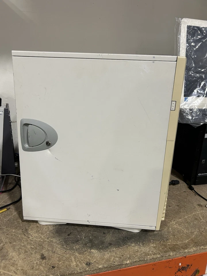 Vintage 00s Beige Chieftec/Antec Dragon ATX Case - READ - Image 4 of 4