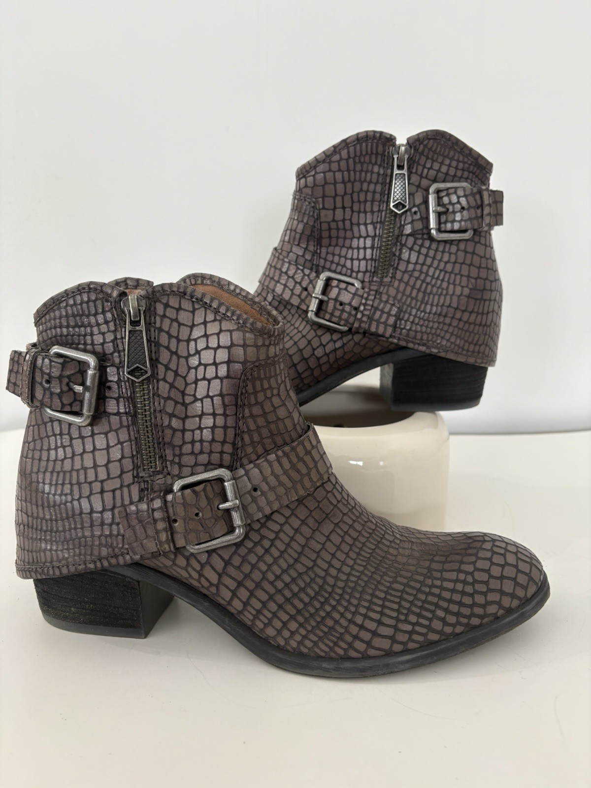 Western DONALD J PLINER Python-Embossed Leather Z… - image 2