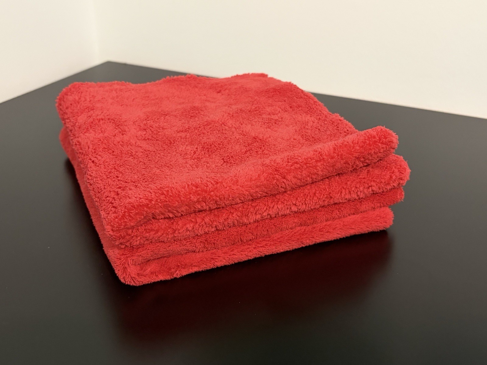 Pack microfibres GLOSS 550GSM rouge de qualité supérieure - 4