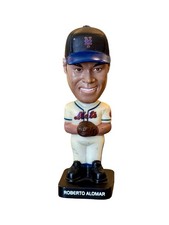 Roberto Alomar Bobblehead and Frank Thomas Statue Stadium Giveaways 2