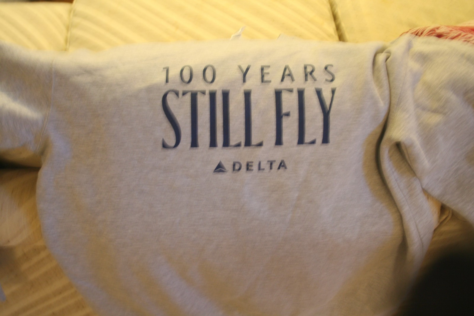NEW Delta Airlines 100 Years CES Crew neck Sweatshirt Still Fly XL,  Brand New