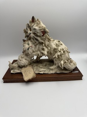 Giuseppe Armani Italy Capodimonte Persian Cat Mother &Kitten Figurine