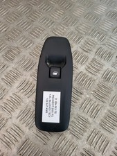 Lève vitre Peugeot 208