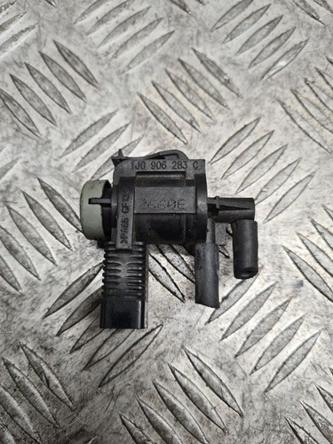 Volkswagen Golf IV 2002 Diesel Turbolader Druckwandler Magnetventil DRA20102