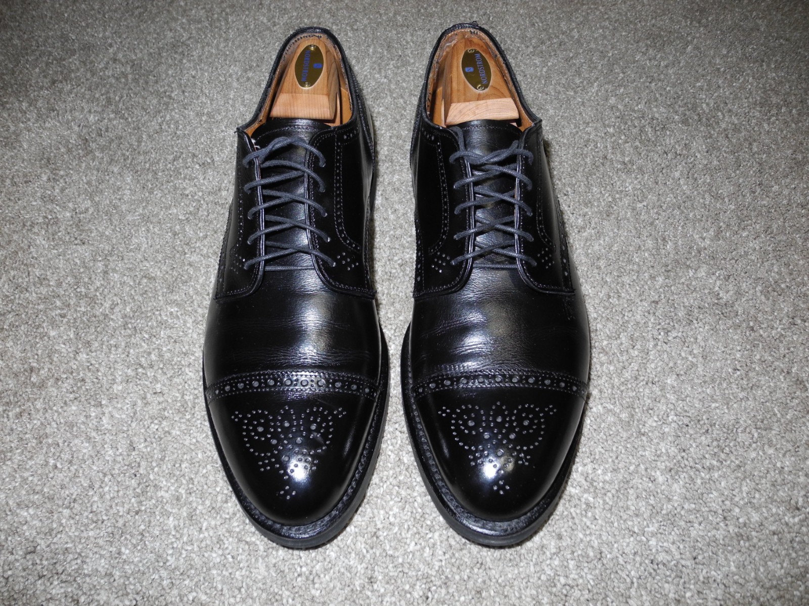 Alden 957R Black Calfskin Medallion Tip Blucher