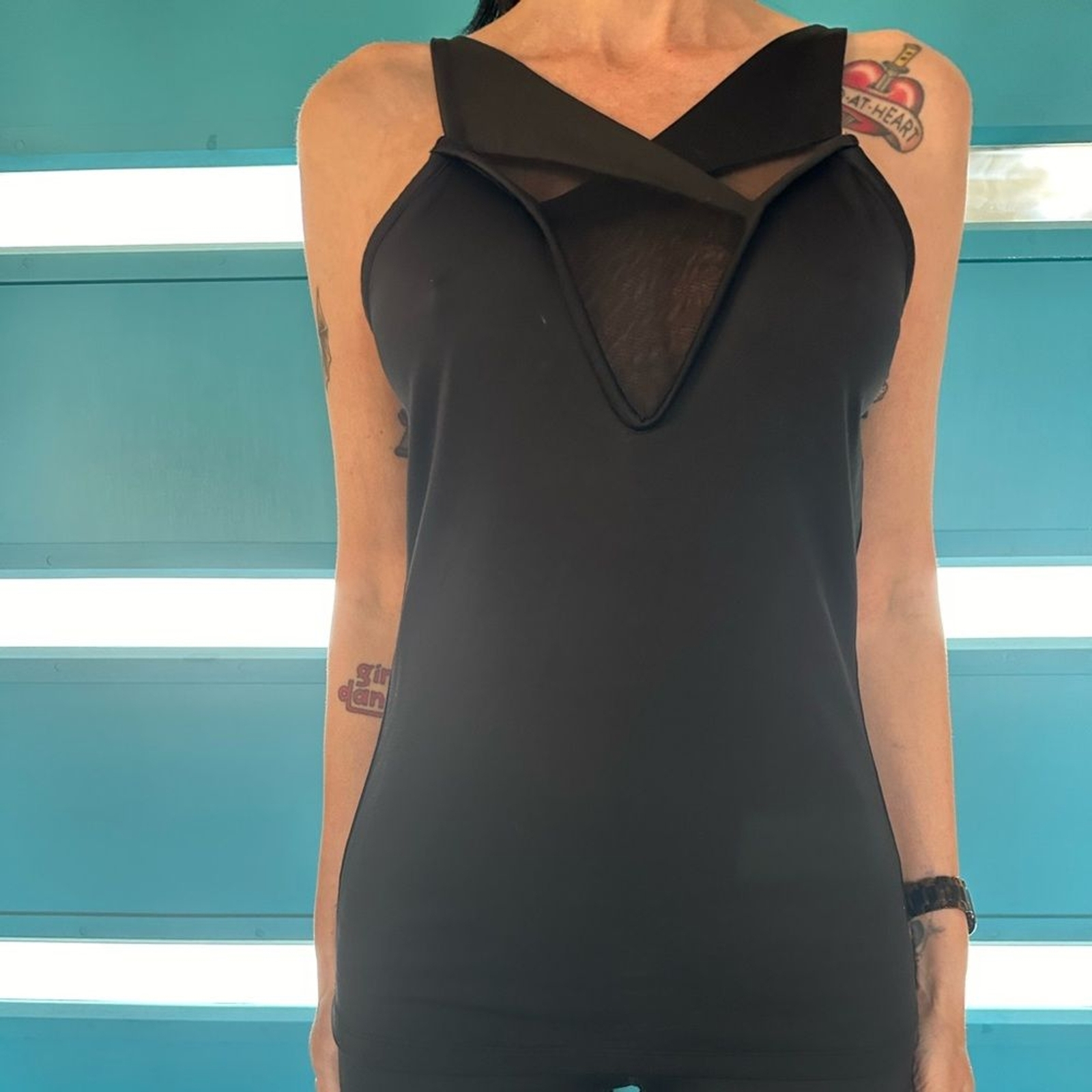 Black floating panel top small - image 1