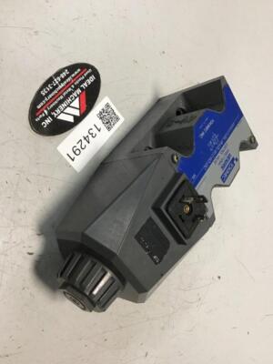 VICKERS Valve DG4VS-5-0B1-M-U71-H-7-40-JA2 Used #134291