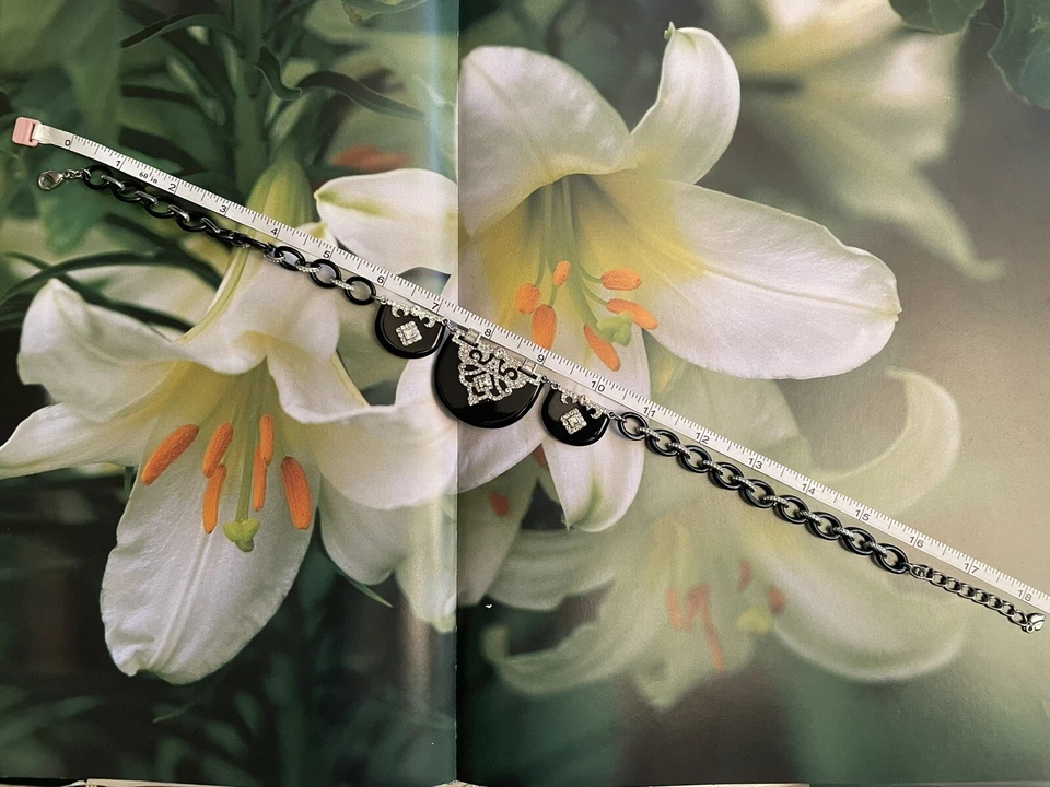 Collar Cadena CAROLEE Diseño Art Deco Negro Acrílico Tono Plata Foto 3 de 4