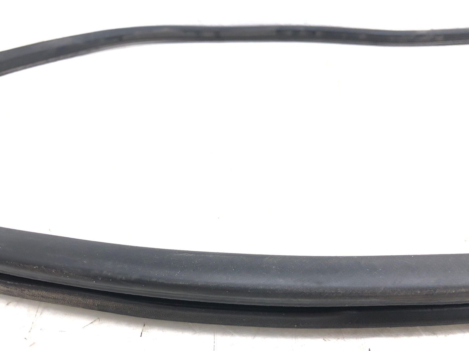 2006-2012 BENTLEY CONTINENTAL OEM HOOD SEAL WEATHERSTRIP 3W0823707A