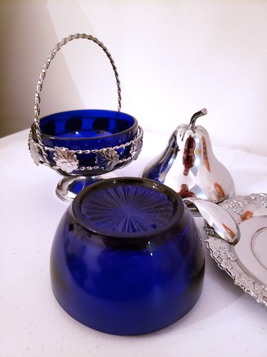 Vintage Stainless Steel and Cobalt Blue Glass Pear Sugar Bowl by Morinox Italy - Picture 6 of 7