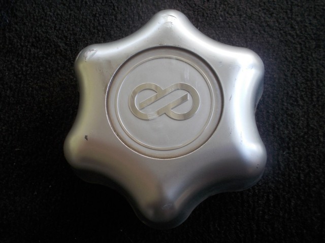 Toyota ENKEI Tacoma Tundra T100 4runner Wheel Center Cap Part # 00041