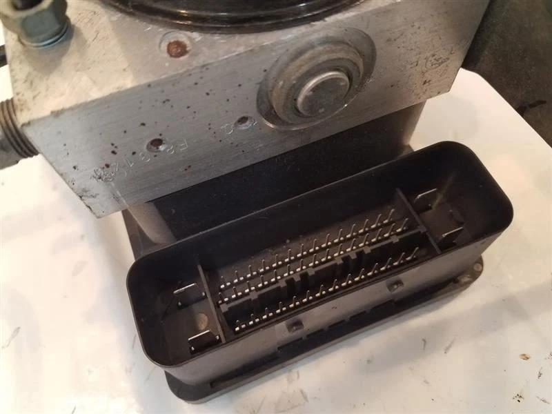 07 08 09 10 VOLVO V50 PEÇA DE FREIO ANTIBLOQUEIO 193062 - Imagem 2 de 4