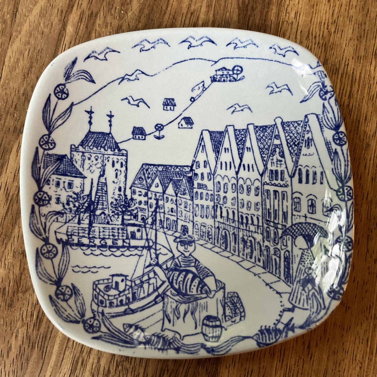 Stavangerflint Norway Fisherman Wharf Plate Kari Nyquist Norwegian