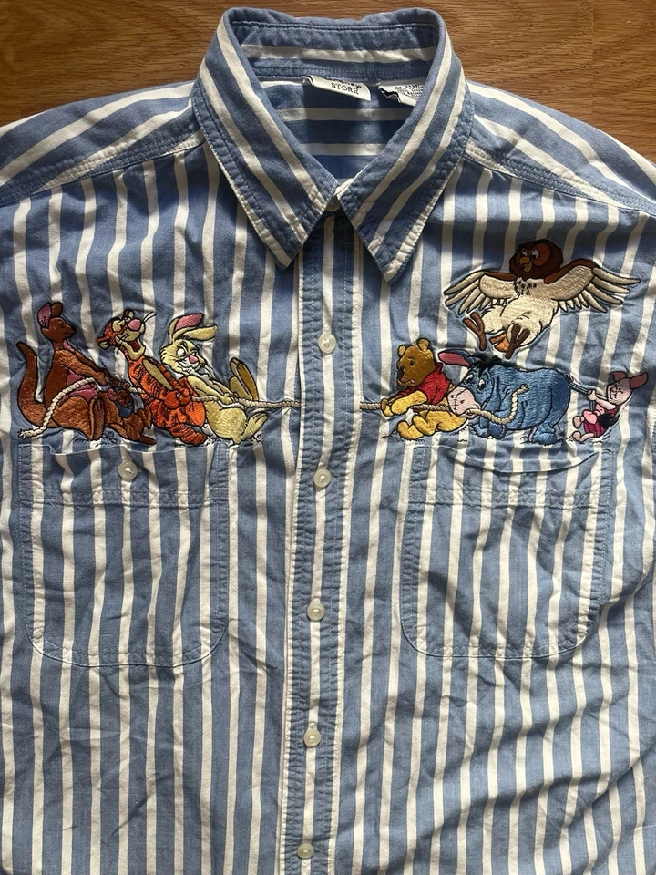 Camisa De Colección The Disney Store Para Hombres Abotonada Azul Rayas Winnie The Pooh Pequeña Foto 2 de 4