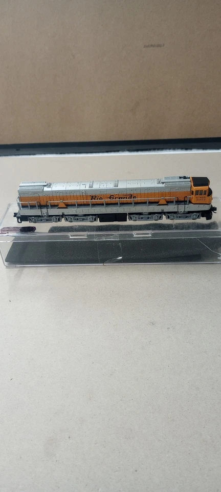 N Scale Con For U50 Custom Painted Diesel Locomotive - Image 3 of 4