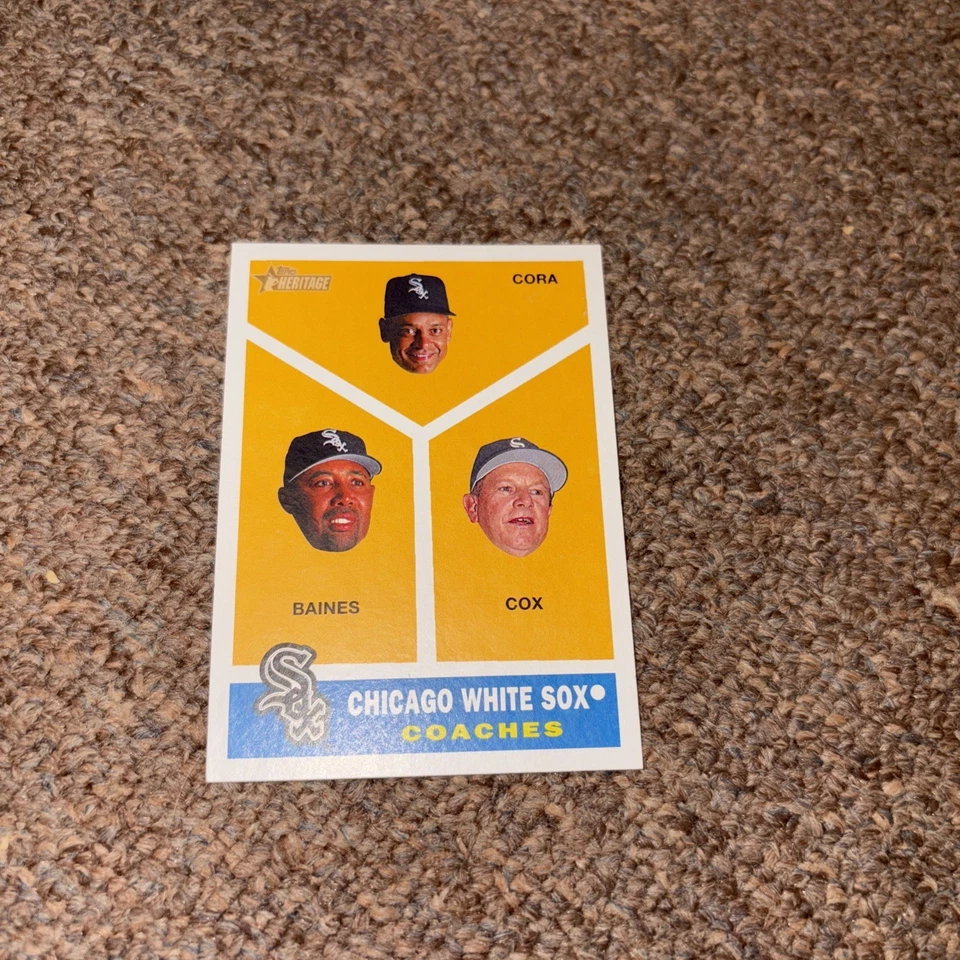 SHORT PRINT!2009 Topps Heritage CHICAGO WHITE SOX COACHES #458 CORA/BAINES/COXi - Image 2 of 2