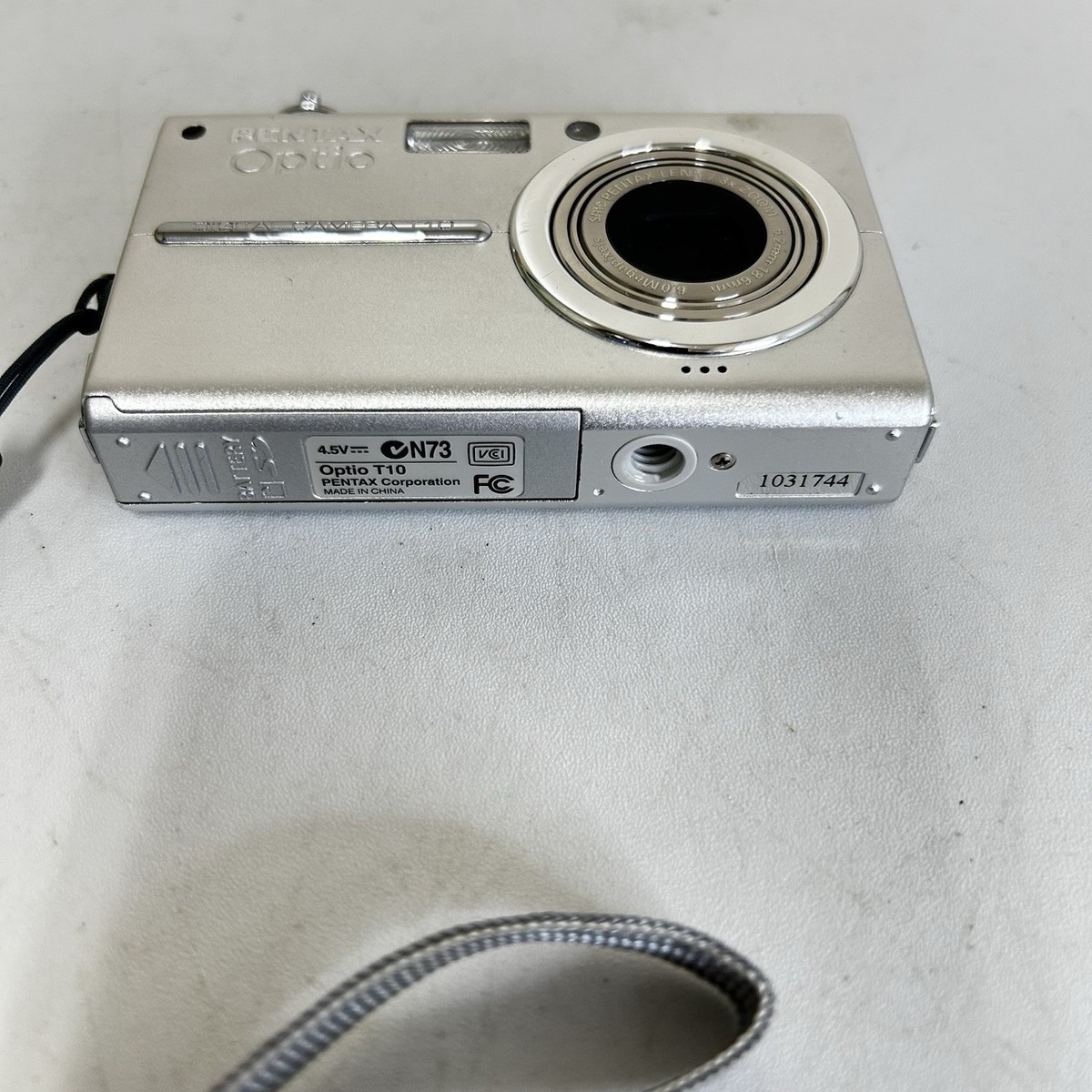 Pentax Optio T10 6.0MP Silver Digital Camera NO CHARGER TO TEST