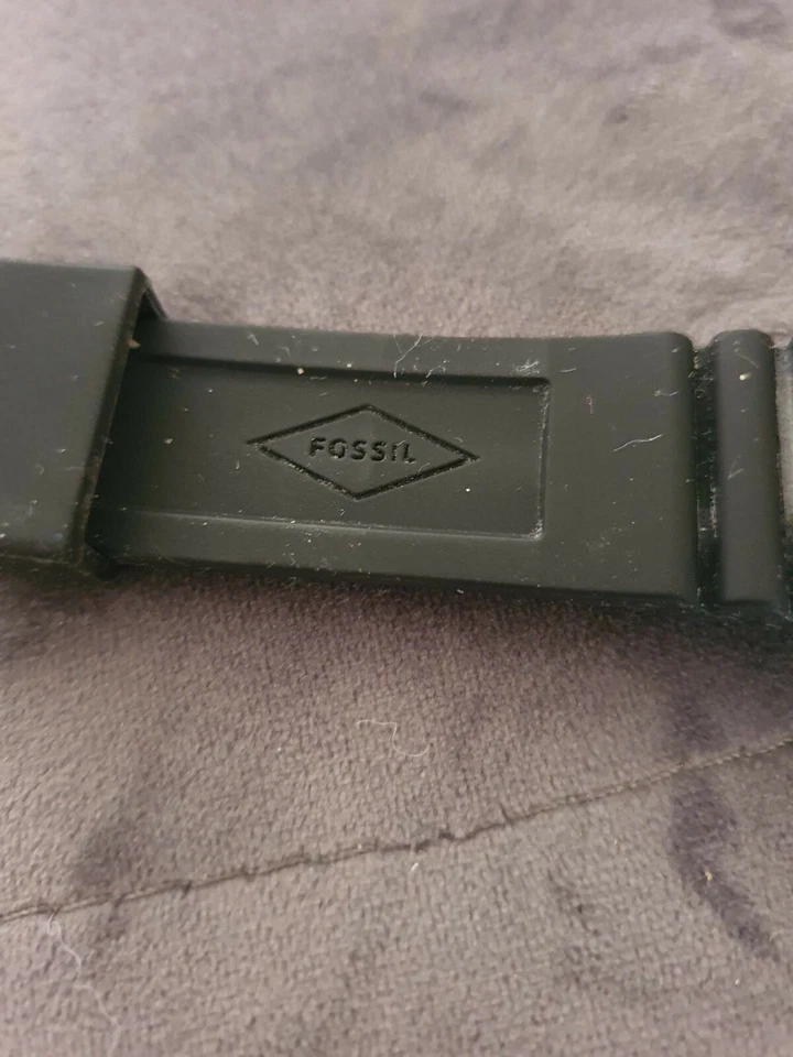 Fossil FTW4047 Men's Gen 5E 44mm Smartwatch HR Monitor Black Silicone - Image 2 of 4