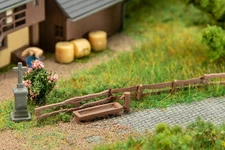 Faller 272924 N scale 1:160 Kit of 2 Fountains with pasture fence - NEW 2024