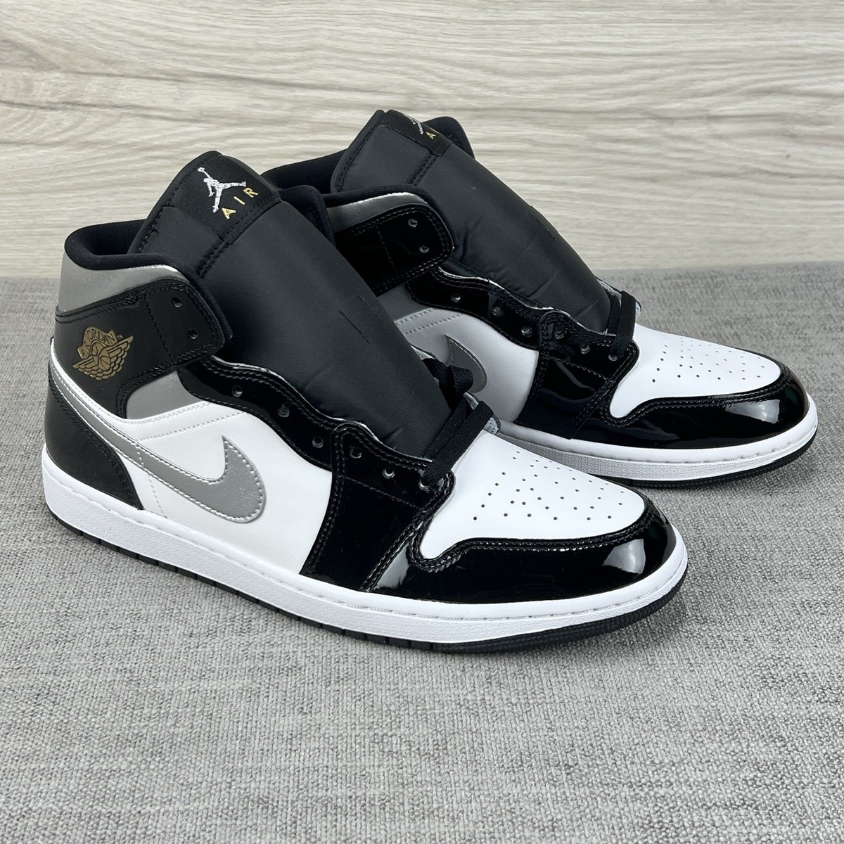 Nike Air Jordan 1 Mid SE Black Metallic Silver White HV0789-010