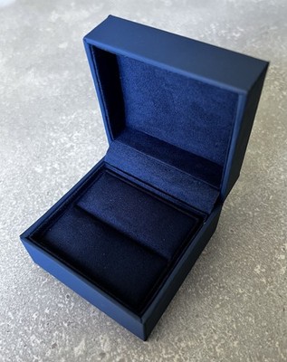 3 Single item jewelry boxes