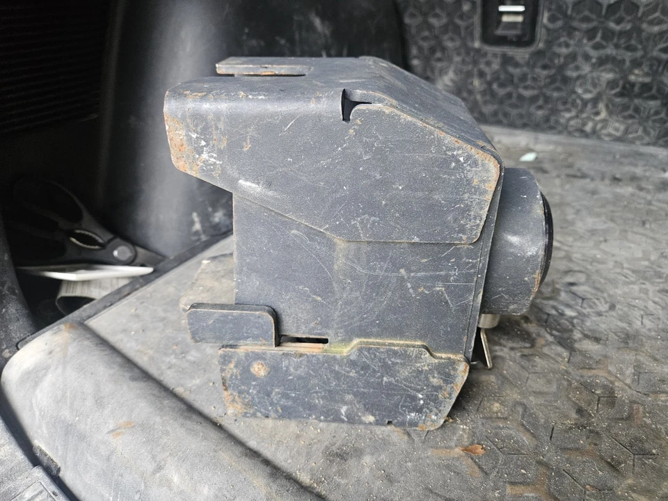 Proven Industries Model 2517-D Trailer Lock, Fits Stamped Demco-Style 2 5/16 - Image 3 of 4