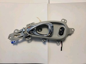 2006-2010 Chrysler PT Cruiser Interior Door Handle Driver LH Gray OEM w Switch