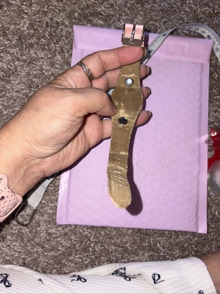 AW Athletic Works Esfera Rosa Cuero Rosa Banda Luces Botón Batería Nueva Funcionando Foto 4 de 4