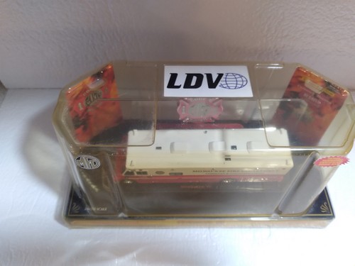 Codice 3 Milwaukee Vigili del Fuoco LDV Veicolo Comando EDIZIONE LIMITATA PRESSOFUSO - Foto 3 di 5