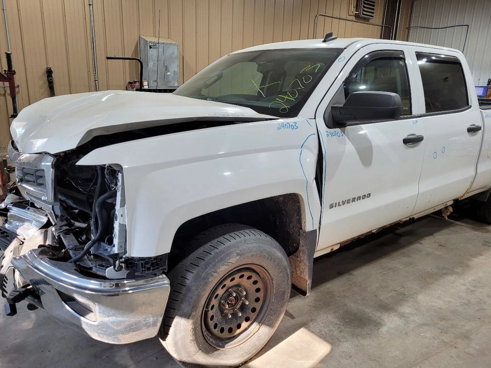 Medidor de fluxo de ar 2014-18 Chevrolet Silverado 1500 (5.3L / AT) - Imagem 2 de 4