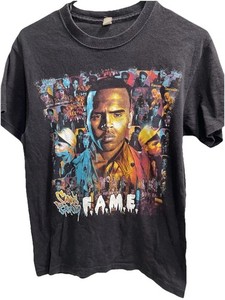 2011年製 クリスブラウン フェイムツアー Tシャツ Lサイズ 2011年製 クリスブラウン フェイムツアー Tシャツ Lサイズの通販 by