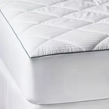Queen Cooling+ Mattress Pad - Casaluna