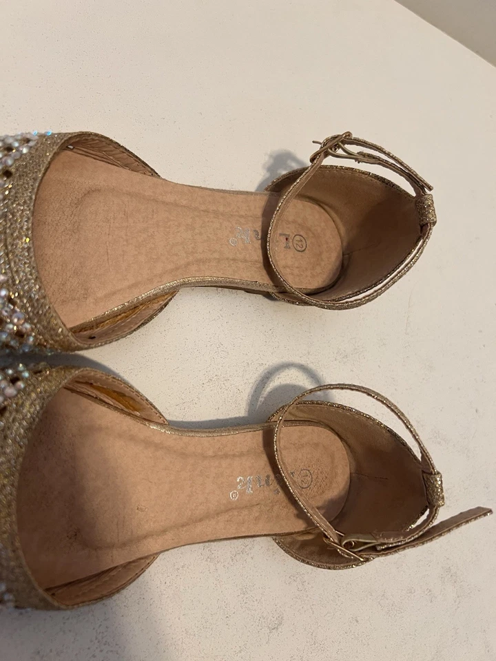 LINK Niñas Pequeñas Niños Talla 12 Zapatos de Vestir Gemas Deslumbrante Punta Redonda Planos Foto 4 de 4