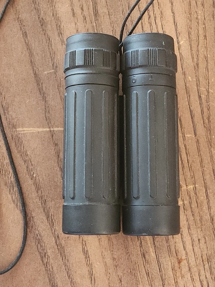 Tasco 12x25 Binoculars #178RB Adjustable Black - Image 3 of 4