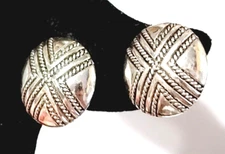 Adjustable Clip-On Earrings Black & Silver Classic Round Button Vintage sc-16