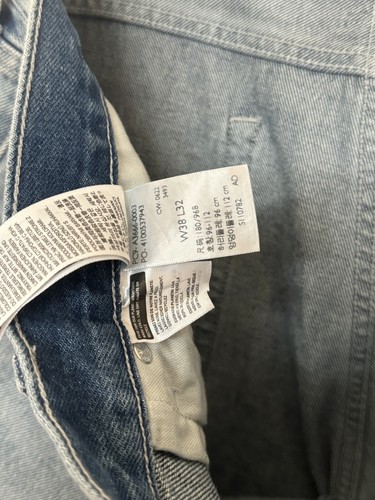 Levis Silvertab Straight Fit Mens 38x32 Light Blue Jeans Distressed Denim - Picture 6 of 6